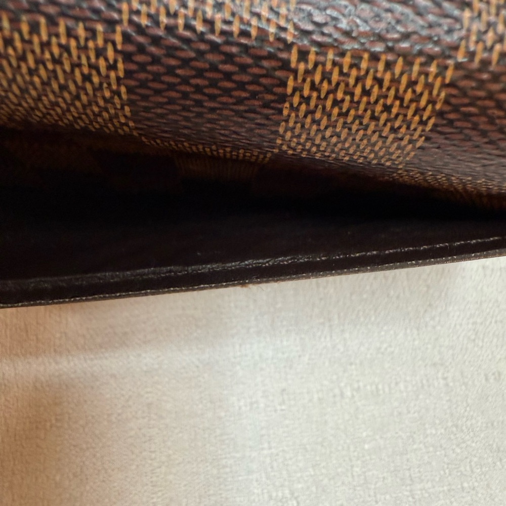 Louis Vuitton Sarah Wallet Damier Ebene Canvas Made in France (Monogrammed A.T.) - Picture 7 of 13